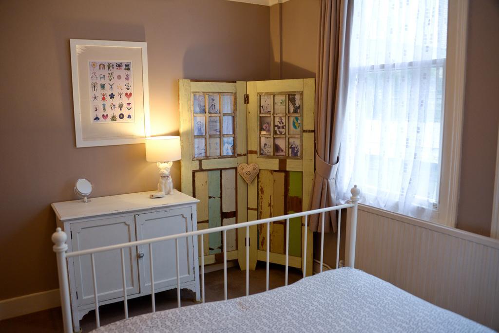Queens Apartment Уърдинг Екстериор снимка